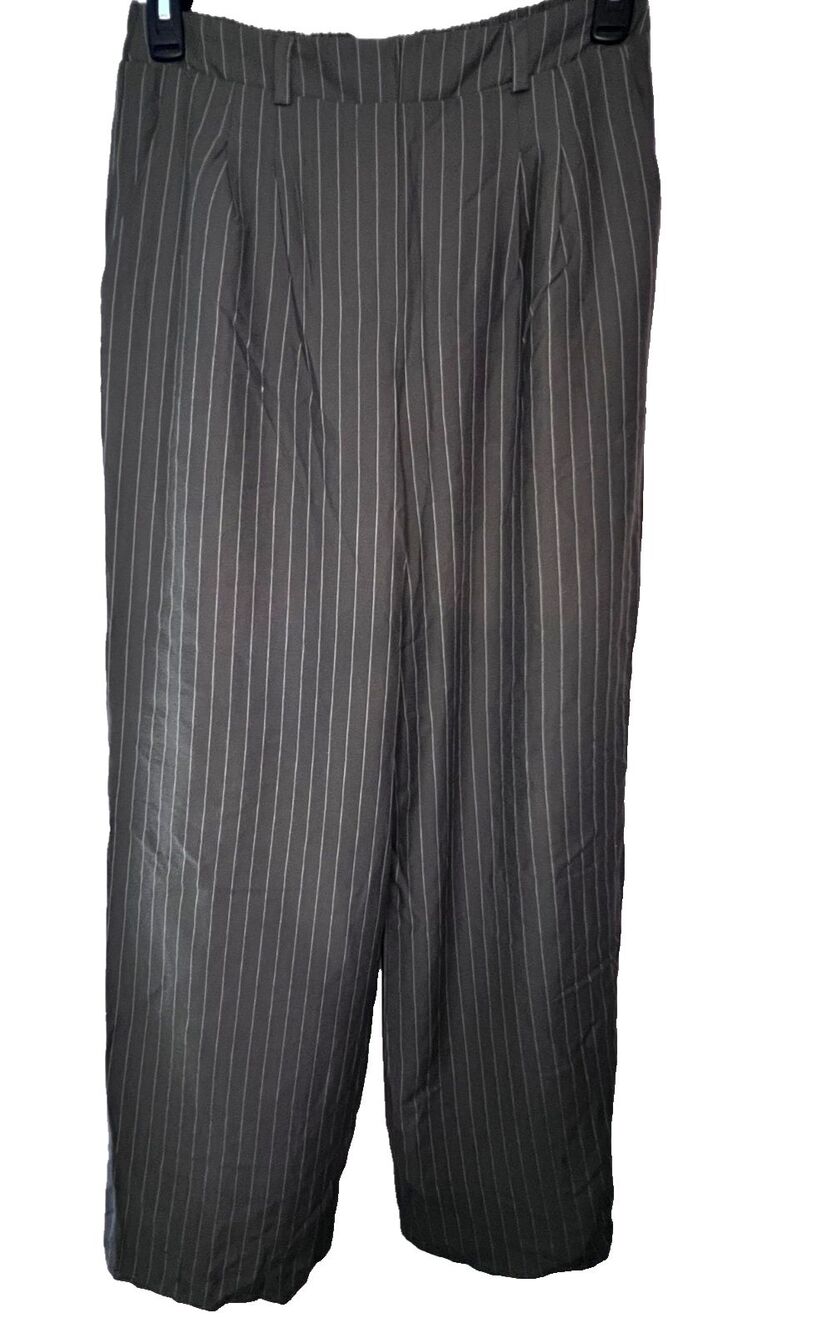 Sienna Sky Wide Leg Gray Pinstripe Casual Pants Pull On Small Pleats Size Large